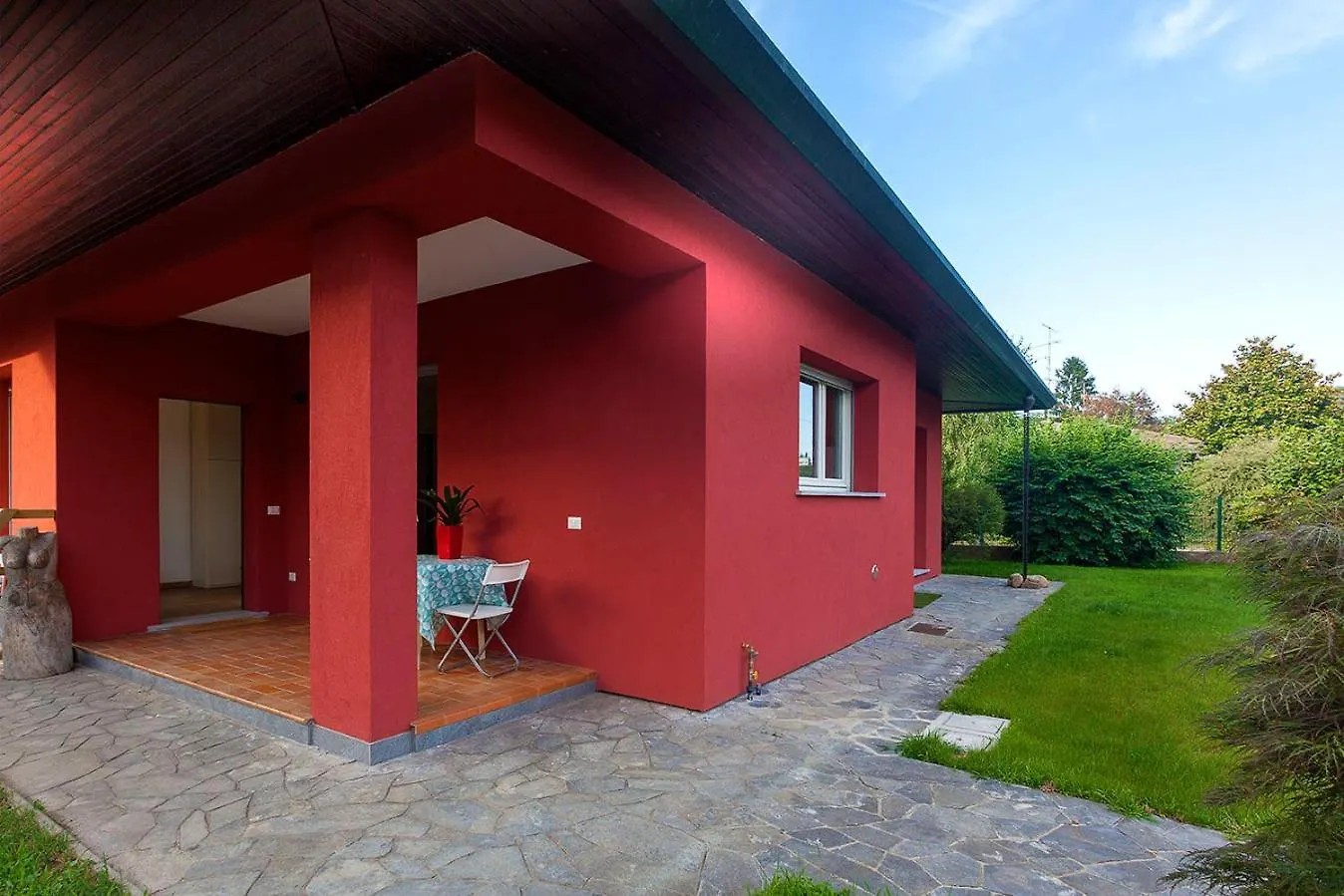 Maison Rouge location